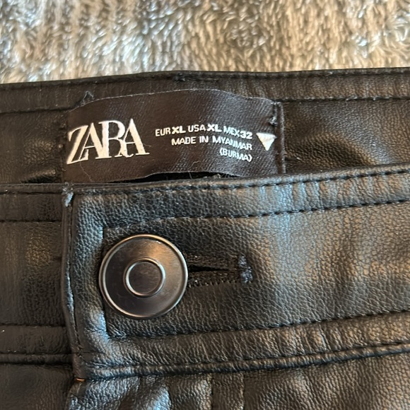 Zara pleather skinny pants - Picture 6 of 6